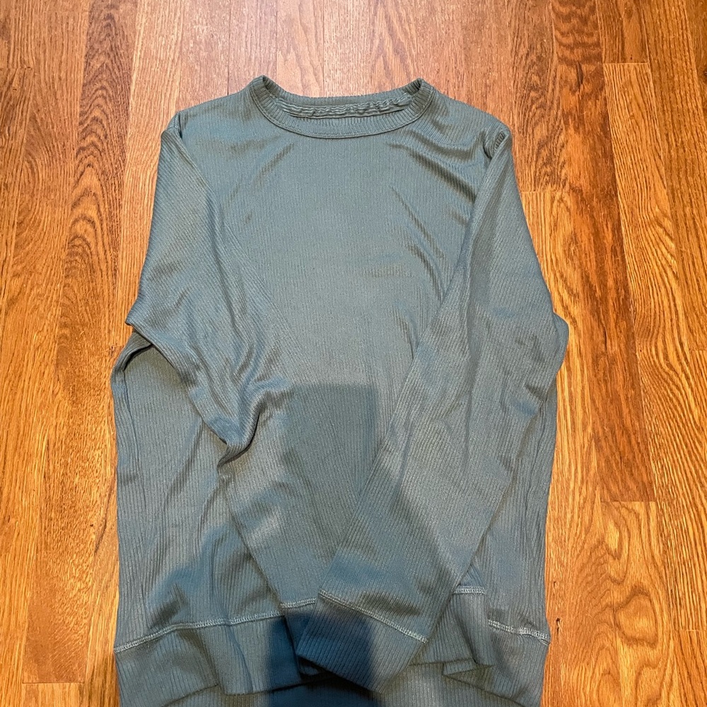 Mens long sleeve shirt/sweater